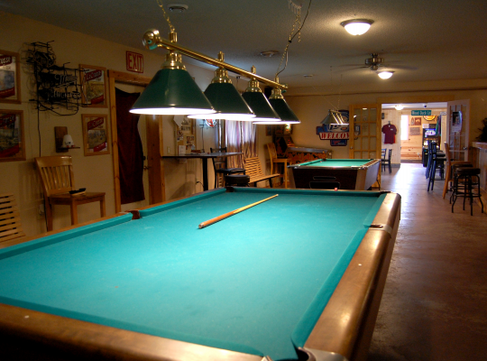 saukinac-pool-table.k.jpg
